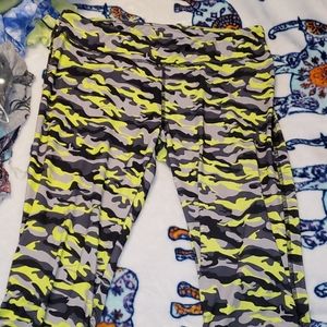 Camouflage athletic pants